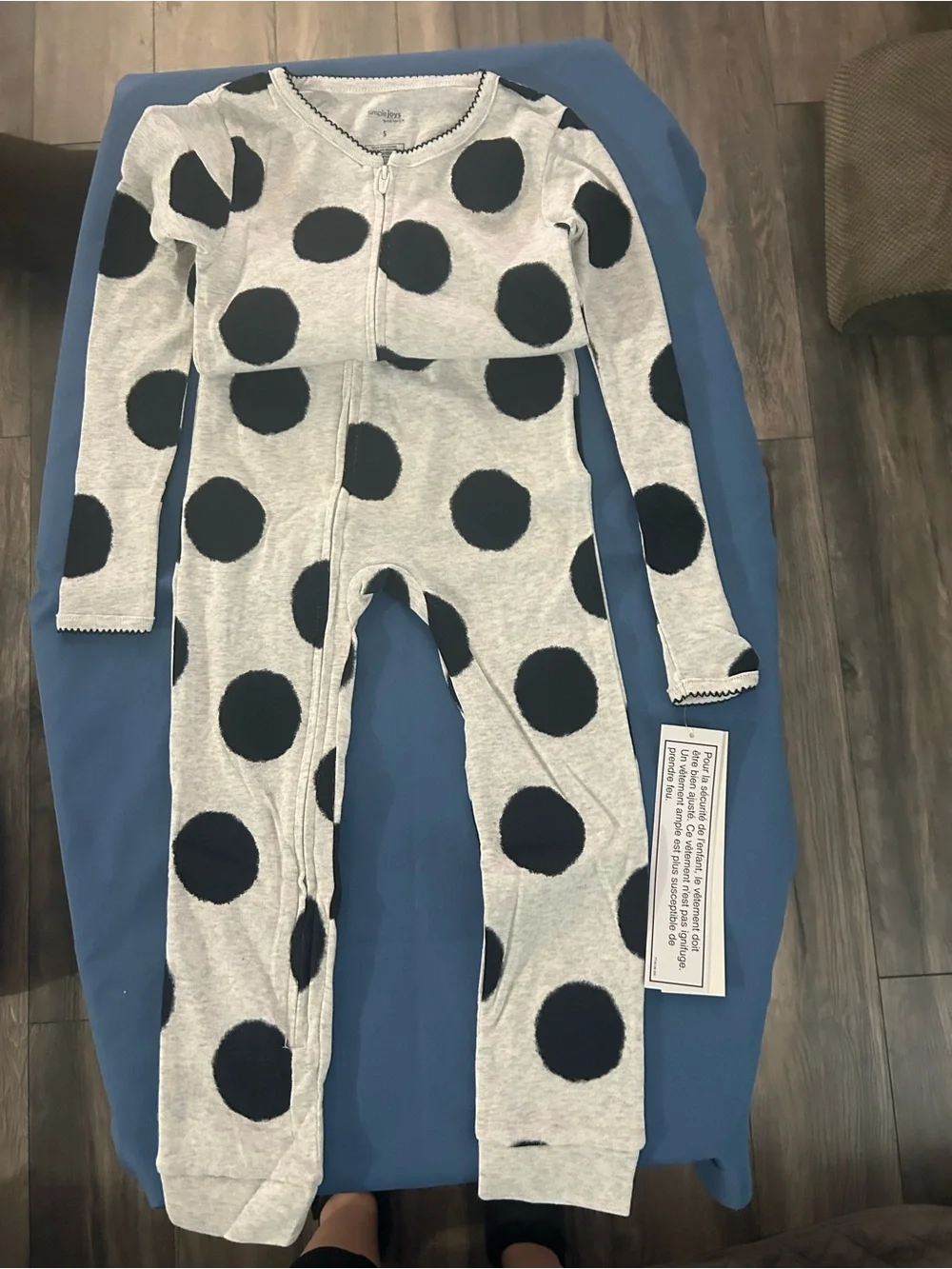 Kids Gray Pajama Set with Large Black Polka Dots Simple Joys by Carter set of 3